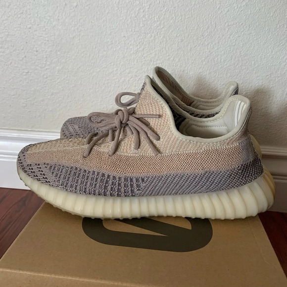 Yeezy boost 350 v2 ash pearl gy7658 men’s size 12 main image 11